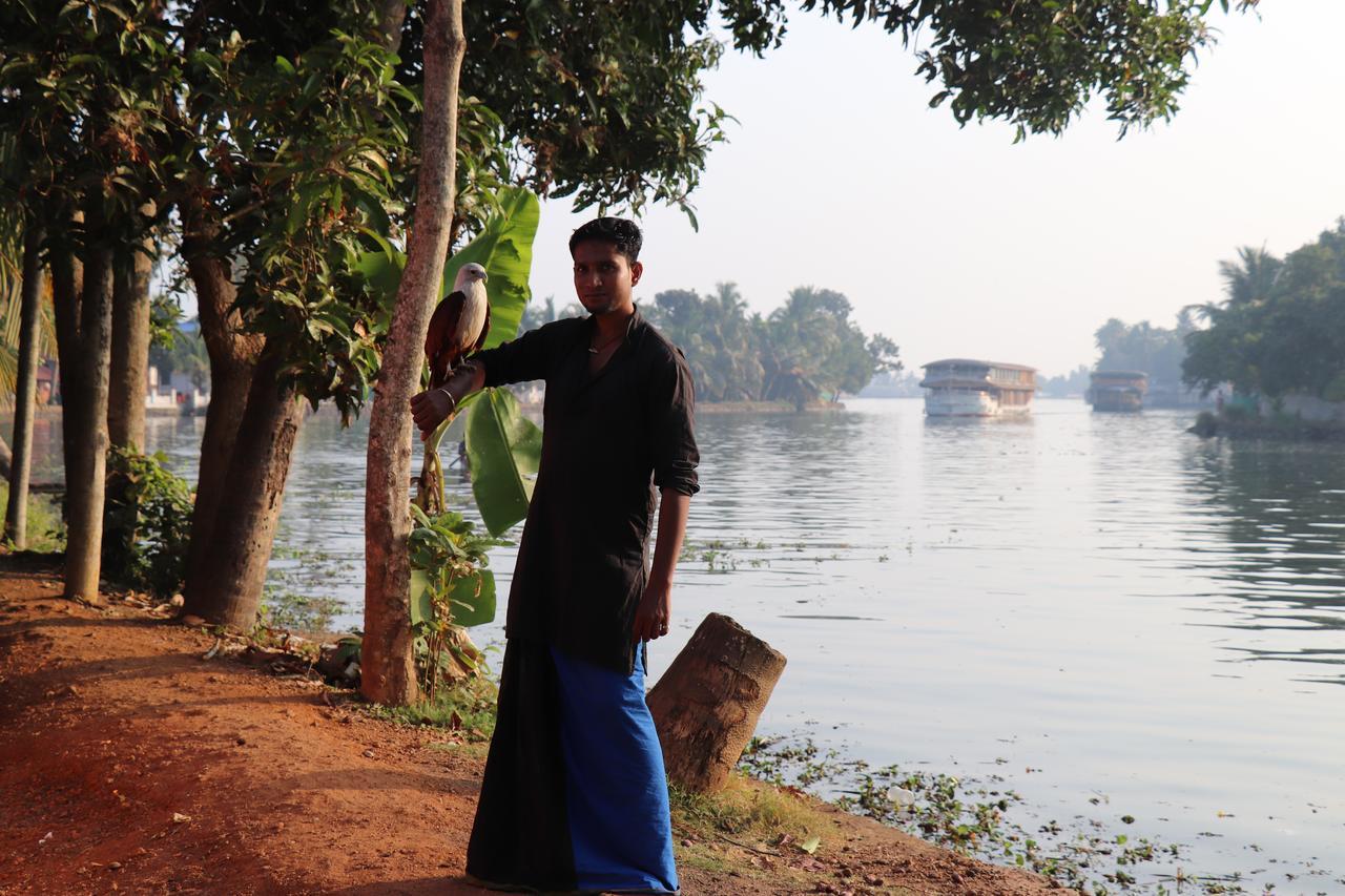 Friends Cruise, Nightstay Houseboat Alappuzha Exterior foto